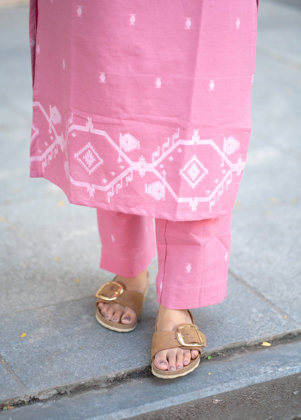 AL 528 Cotton co ords with jamdhani border (with lining)