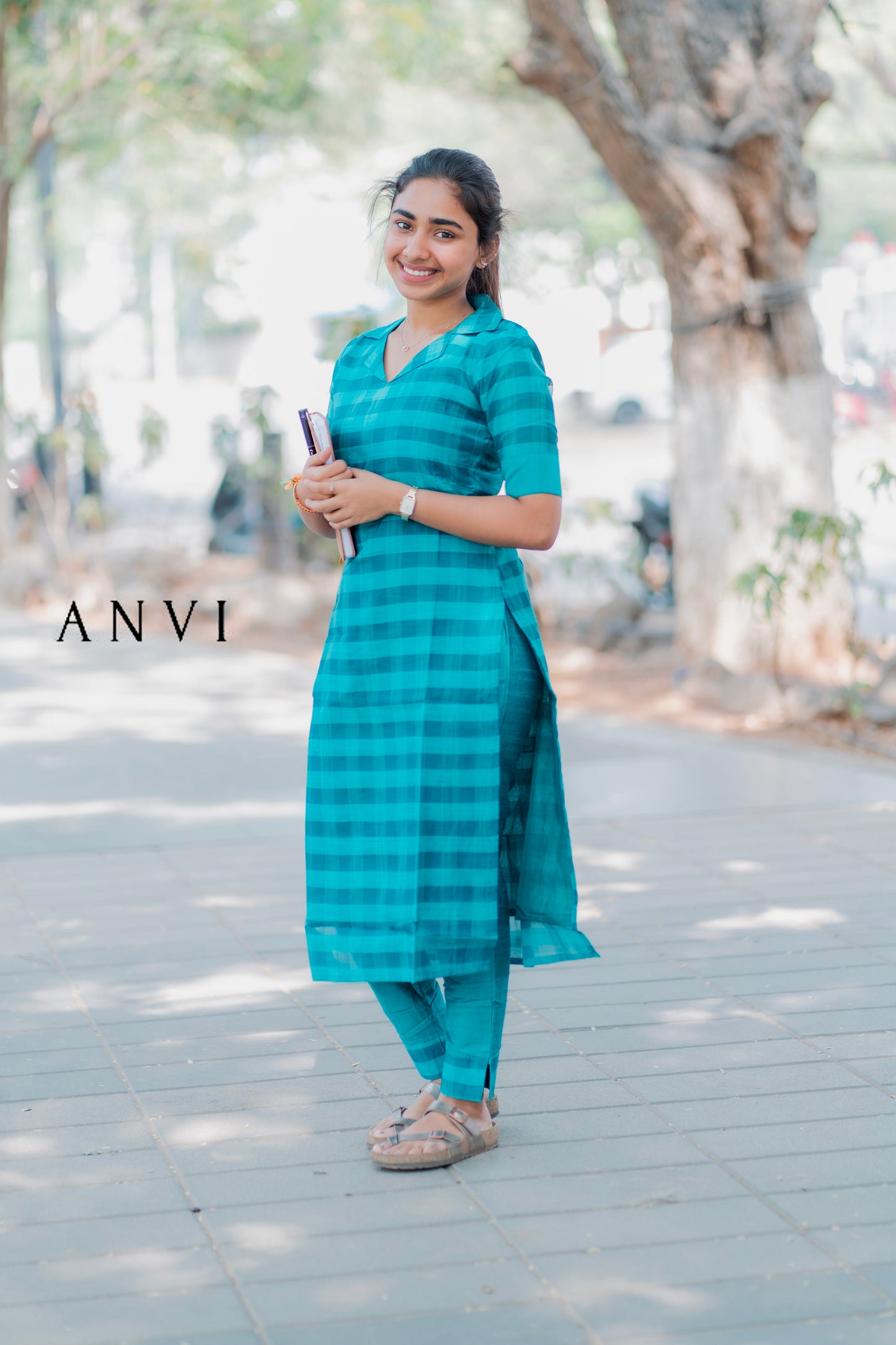 AL 379 Raw silk kurta set with lining