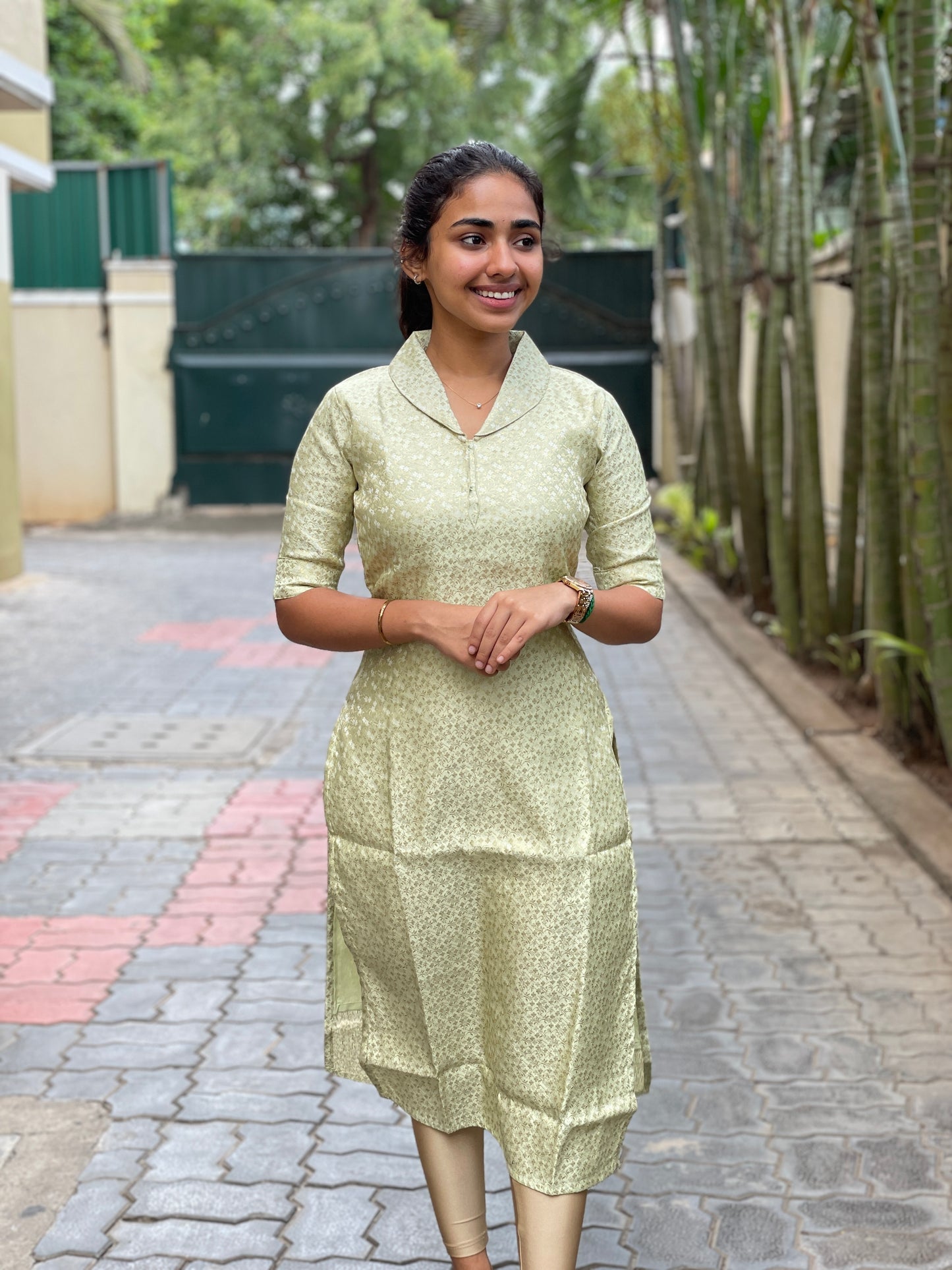 AL 239 Banaras Kurti with Lining