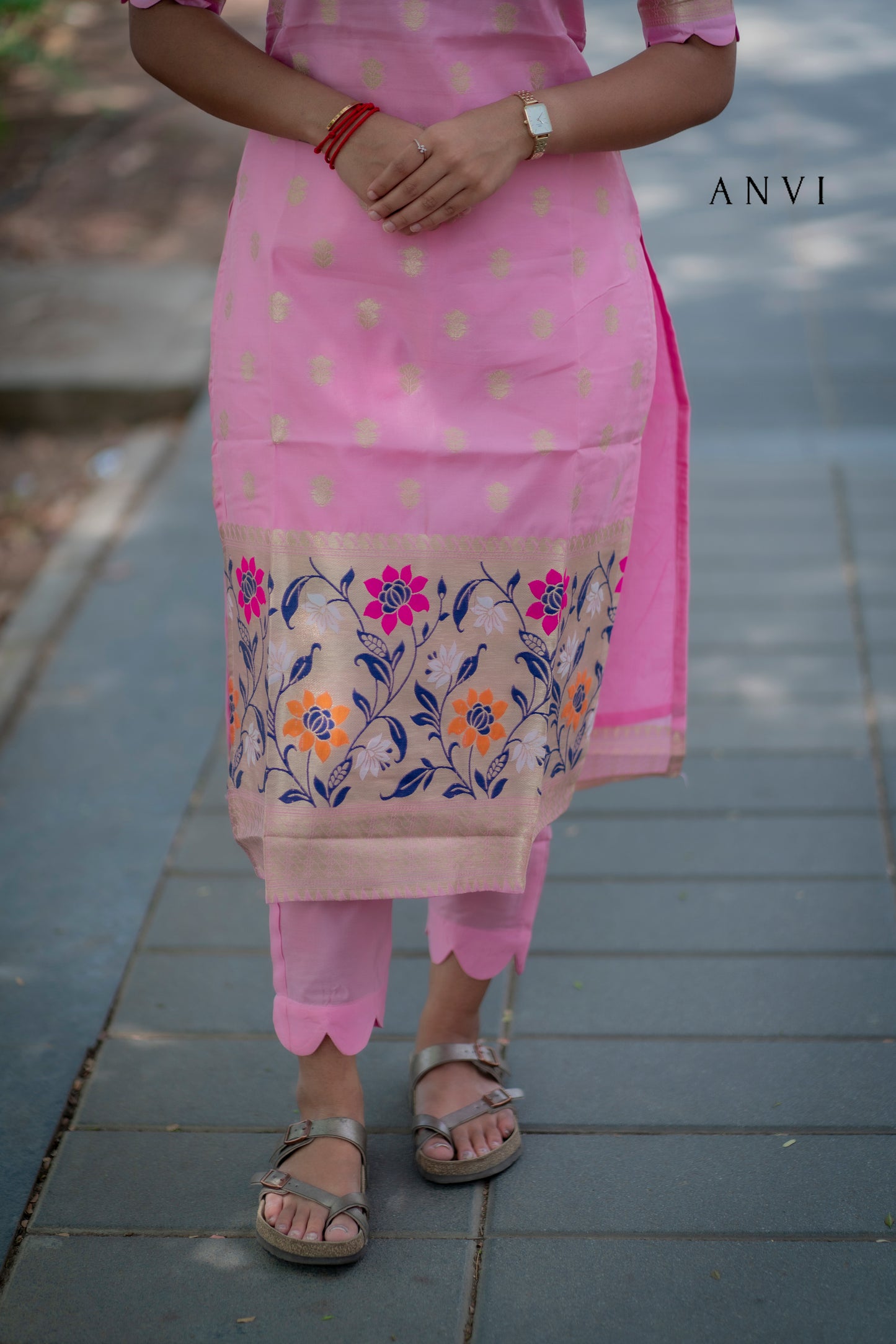 AL 428 Premium Silk suits with paithani border (with lining)