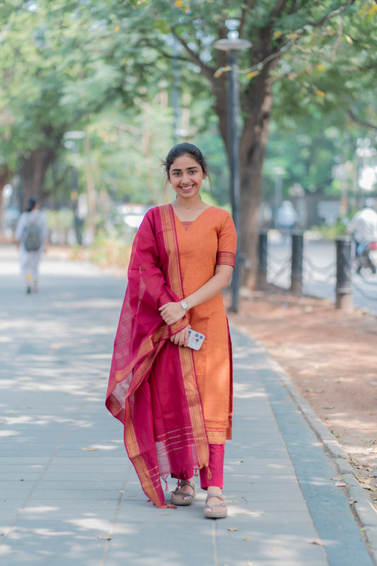 AL 355 kanchi cotton kurta set with duppatta ( with lining)