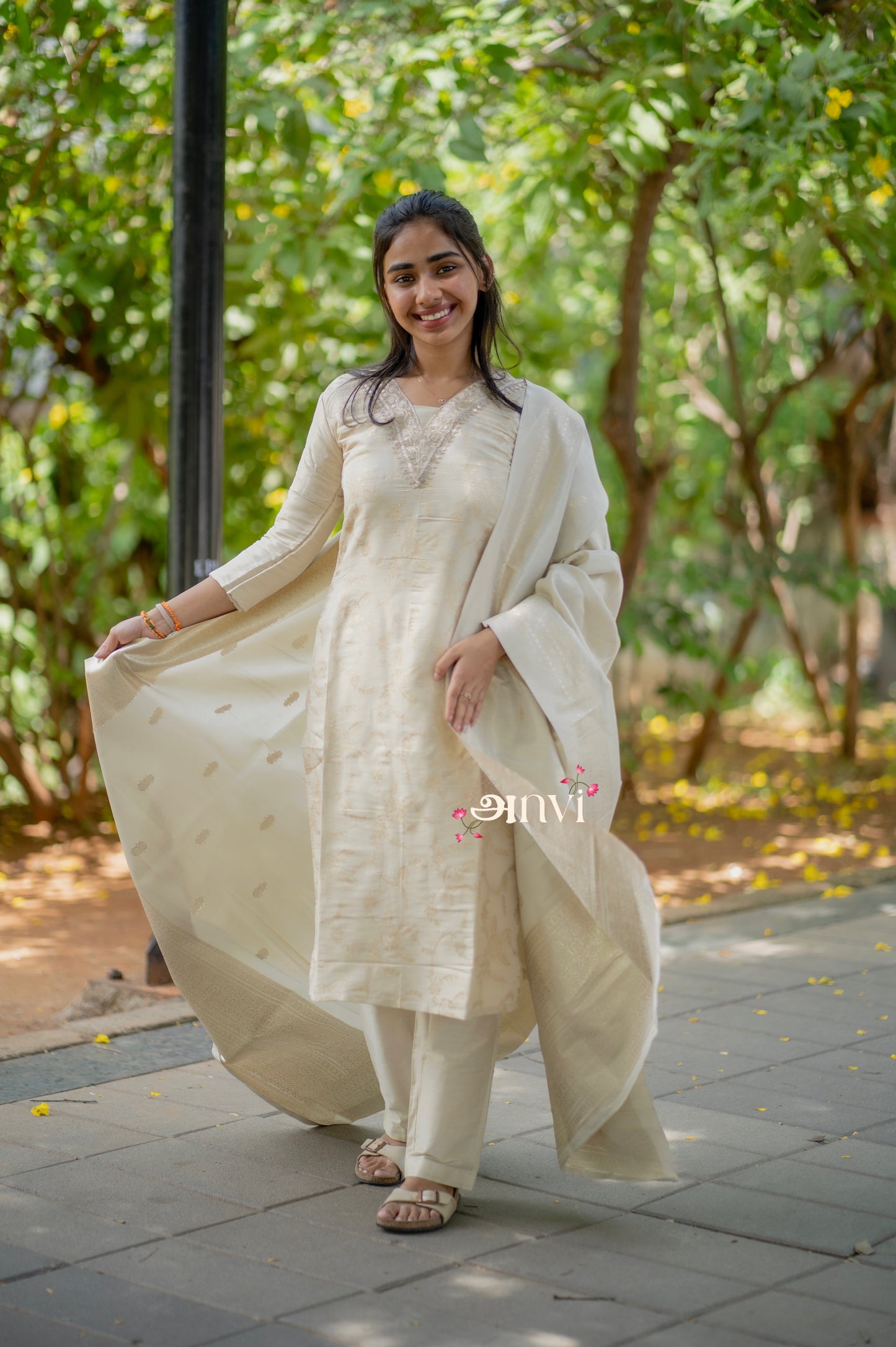 AL 479 Premium Silk suit with duppatta