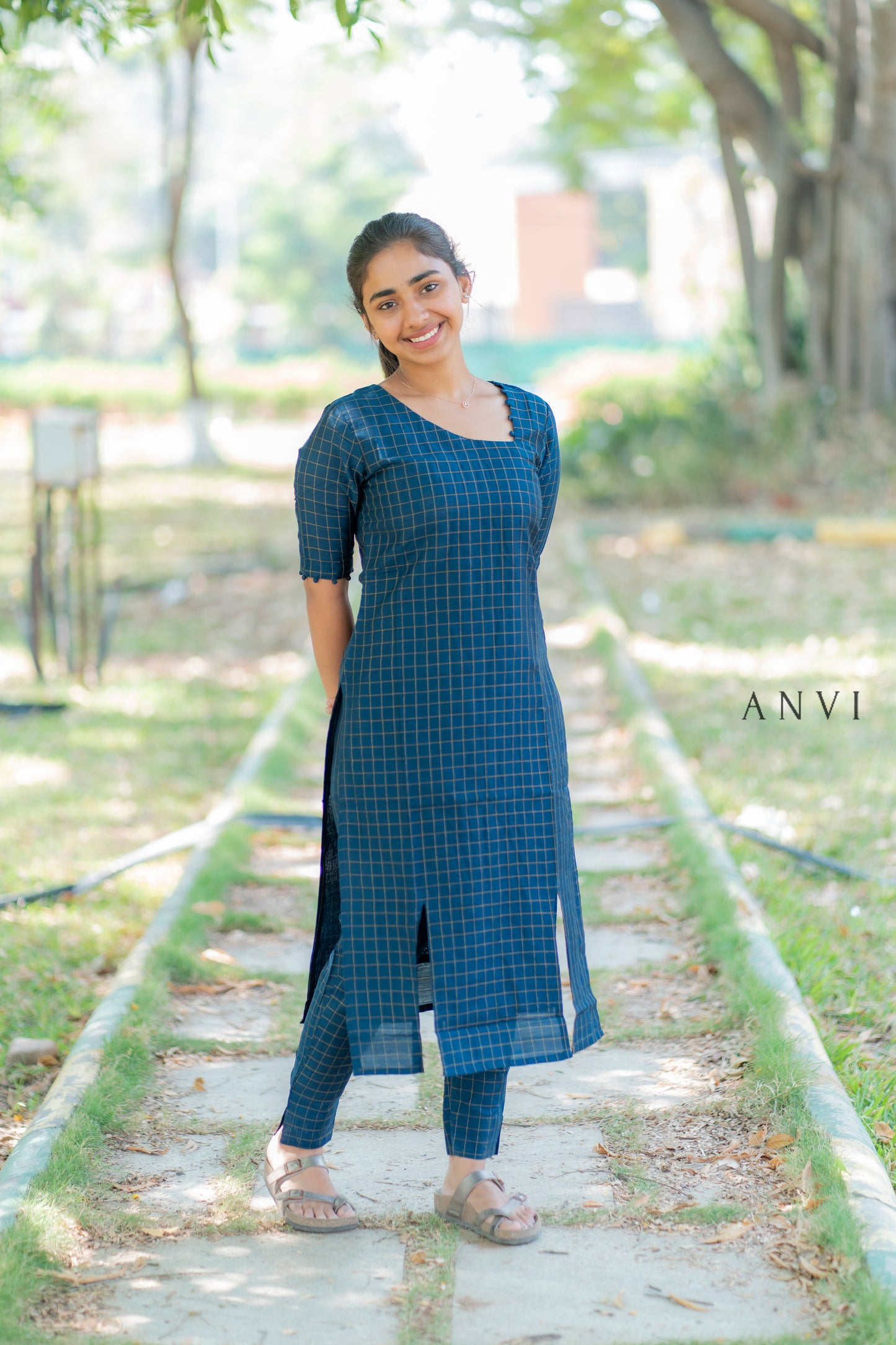 AL 424 Raw silk checked co ords with lining