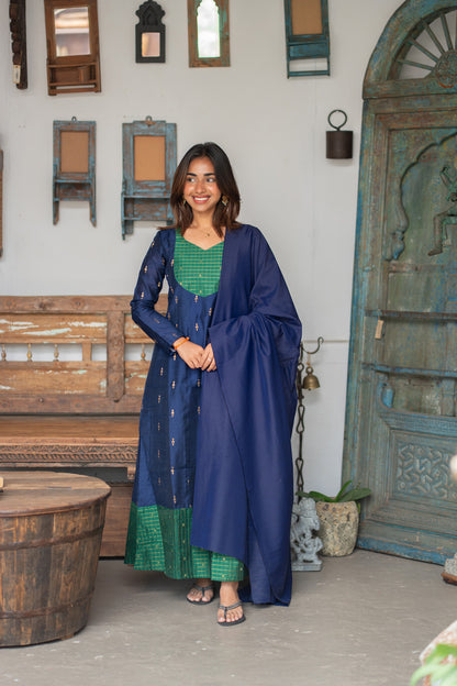 AL 611 Raw silk Anarkali with dupatta (with lining)