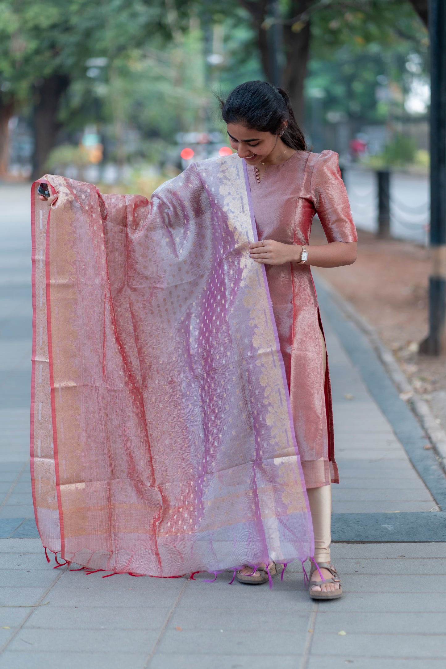 AL 344 Crush tissue kurti with duppatta