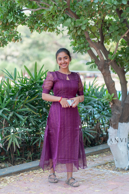 AL 425 Organza sequence wine maxi with lining