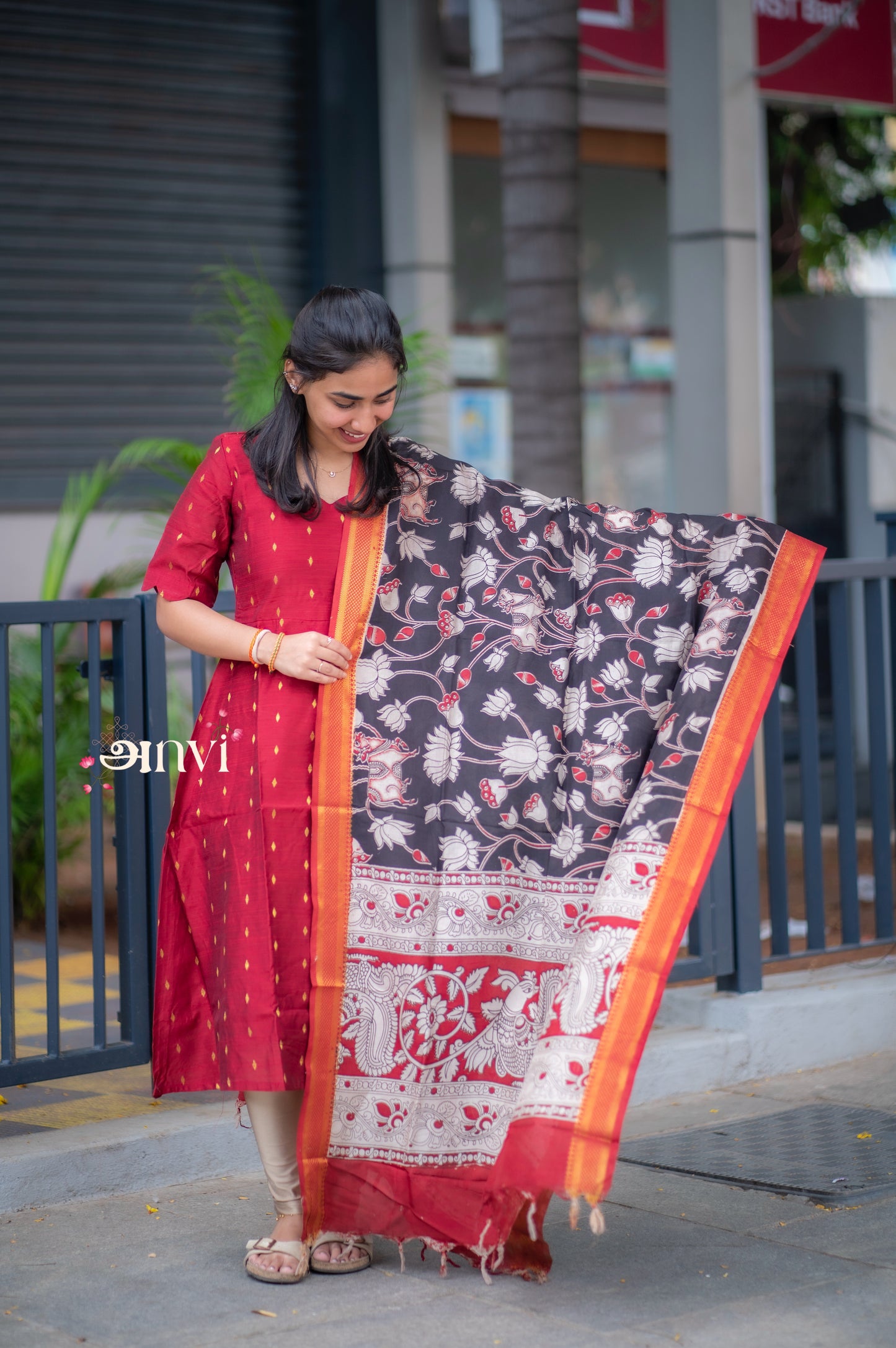 AL 483 Raw silk Kurti with silk kalamkari dupatta(with lining)