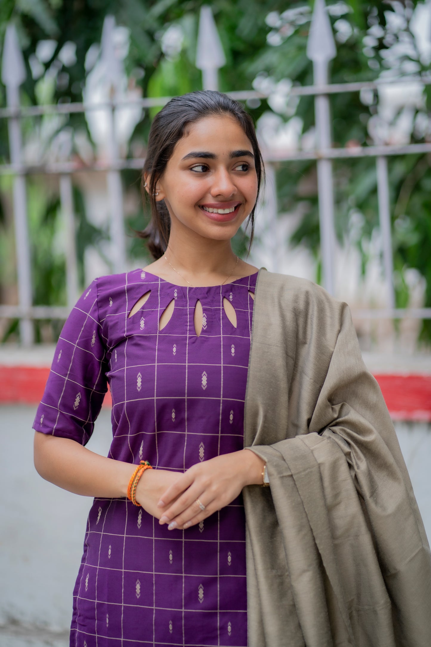 AL 466 Raw silk Kurta set with duppatta