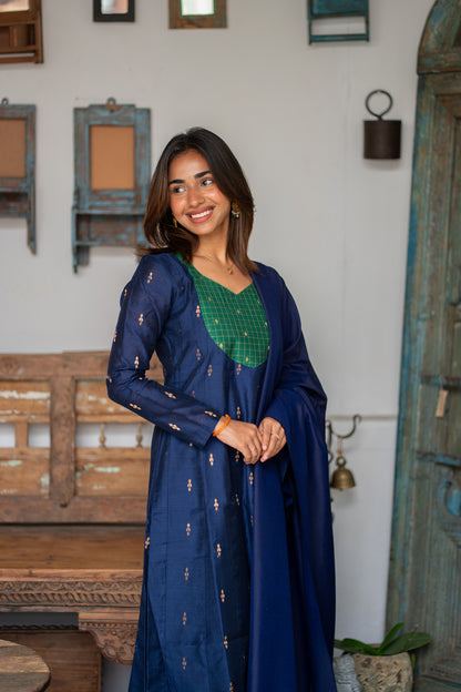 AL 611 Raw silk Anarkali with dupatta (with lining)
