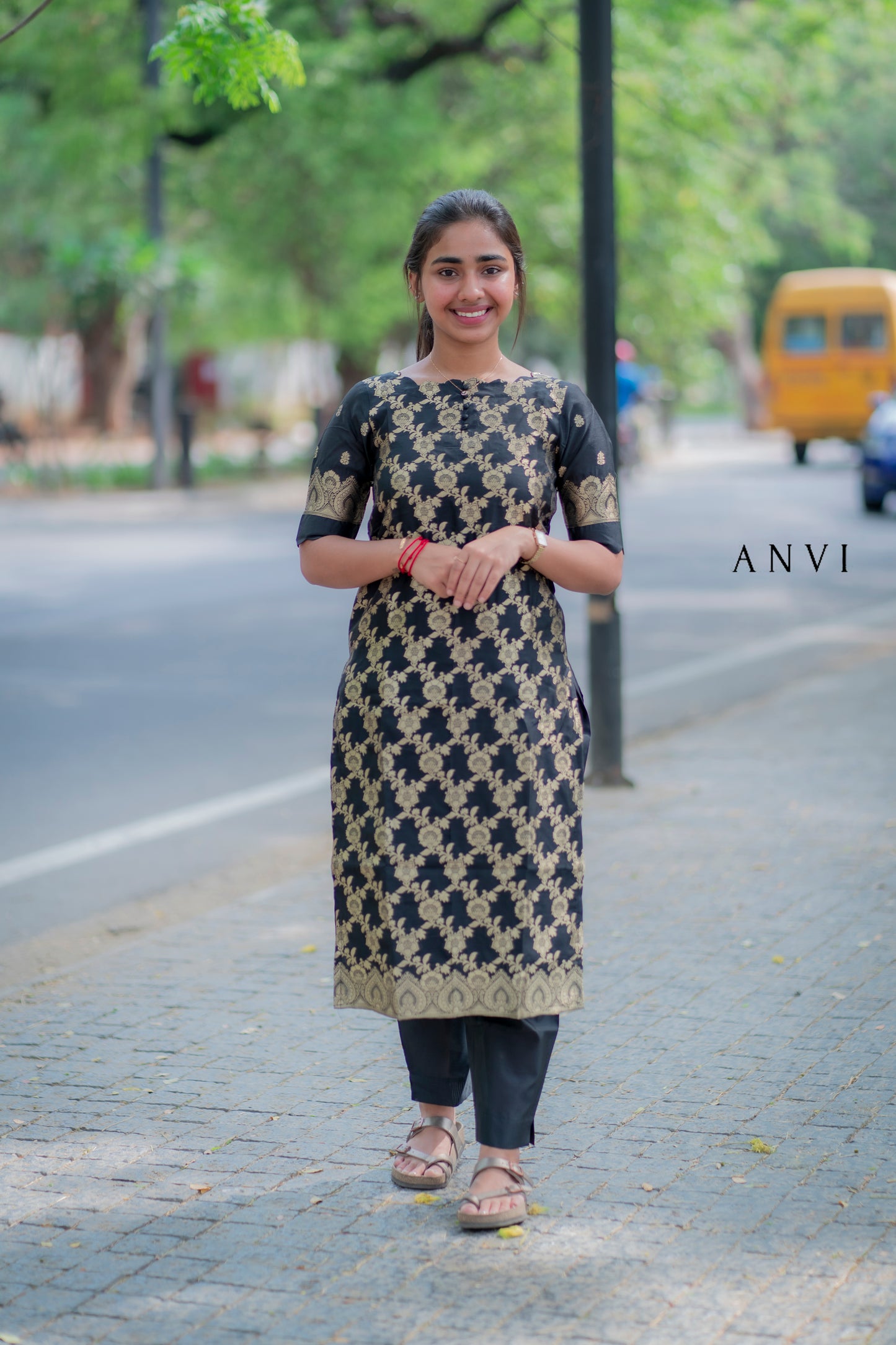 AL 405 Banarsi silk suit with duppatta