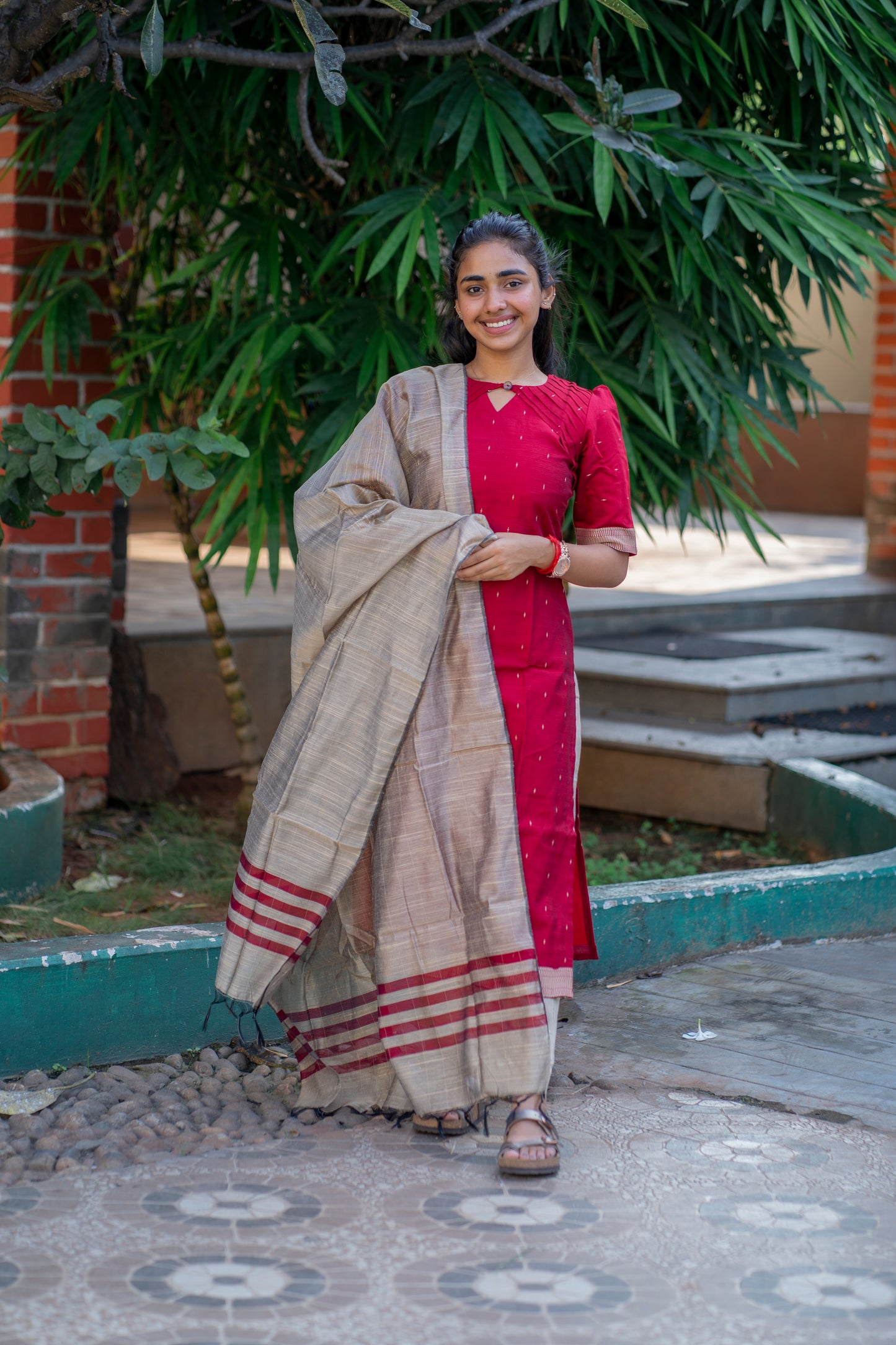 AL 358 Raw silk Kurta set with duppatta (with lining)