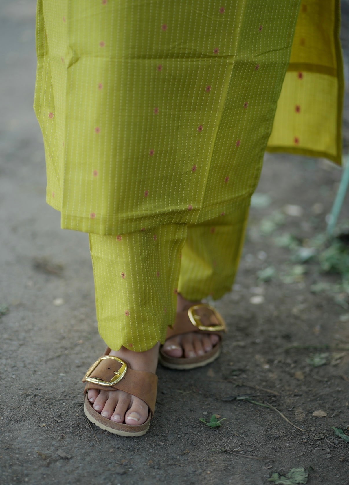 AL 553 Raw silk co ords with scallop detailing (with lining)