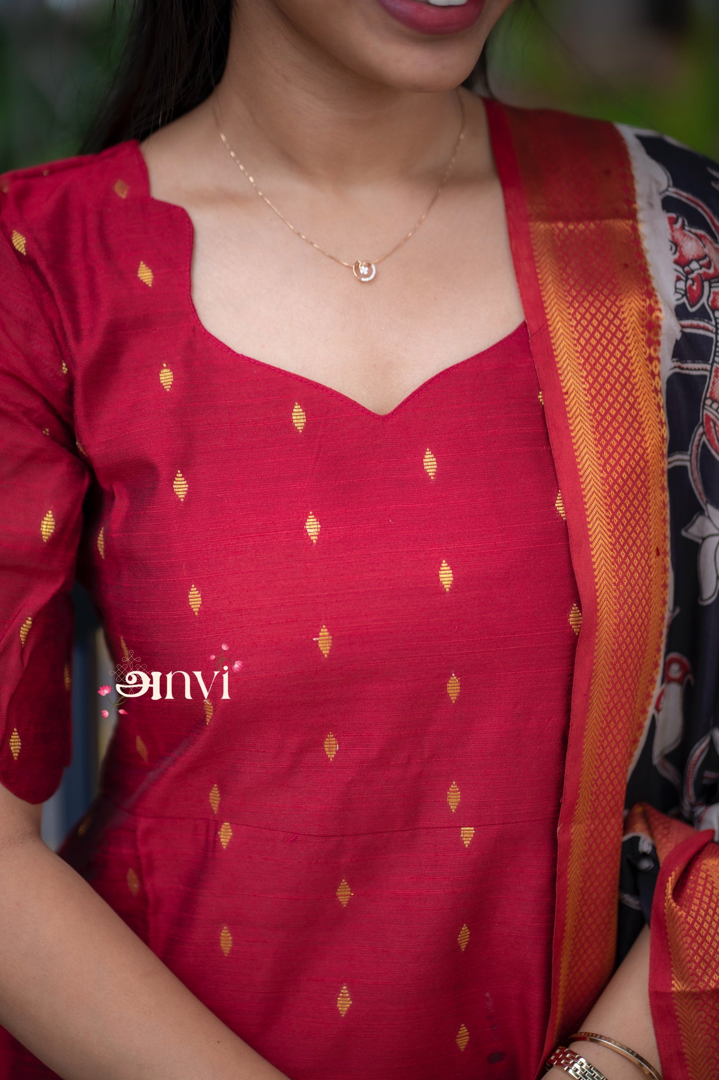 AL 483 Raw silk Kurti with silk kalamkari dupatta(with lining)