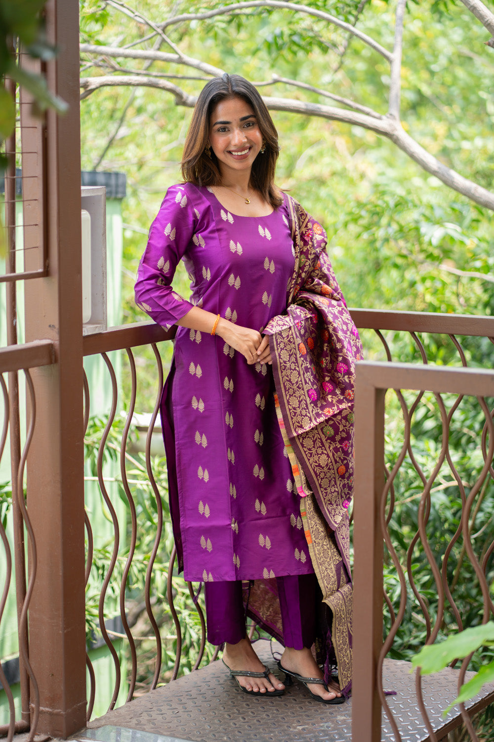 AL 616 Premium Banarasi silk suit set (with lining )