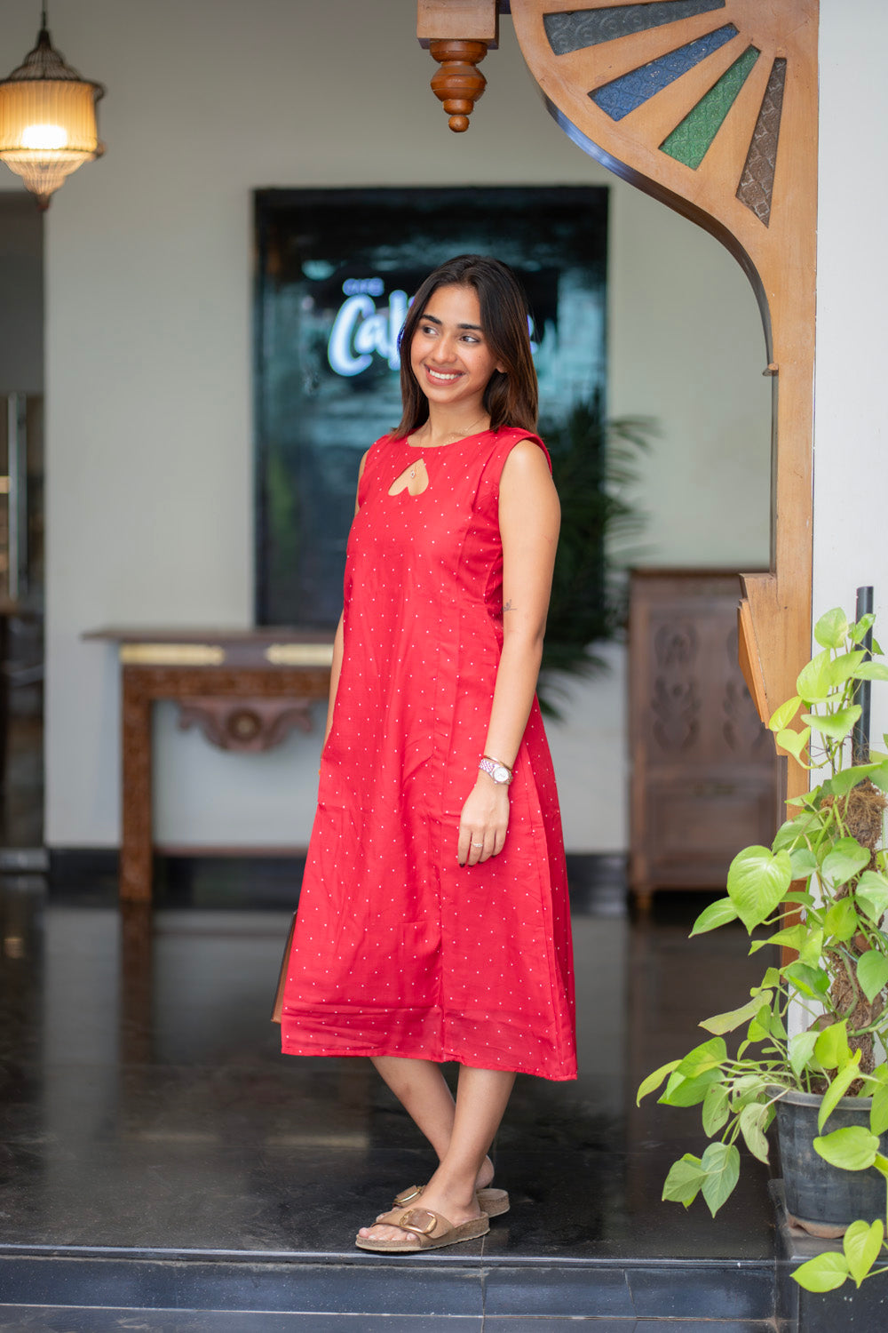 AL 607 Cotton Maxi , sleeves provided separately (with lining)