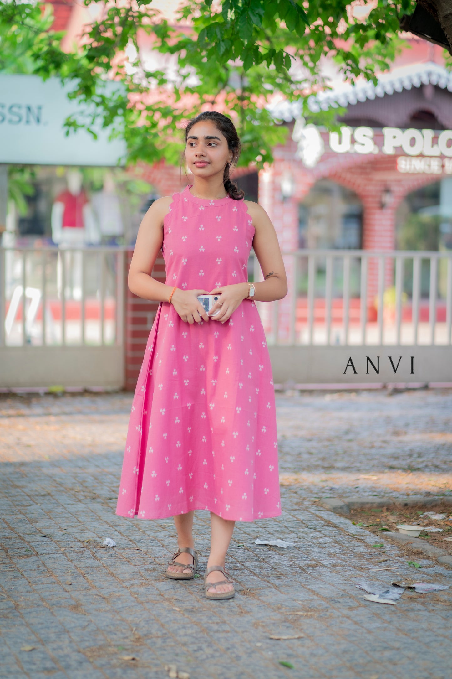 AL 440 Cotton maxi with scallop detailing (with lining )