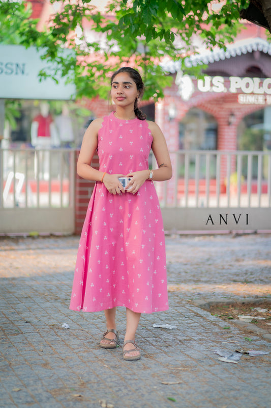 AL 440 Cotton maxi with scallop detailing (with lining )