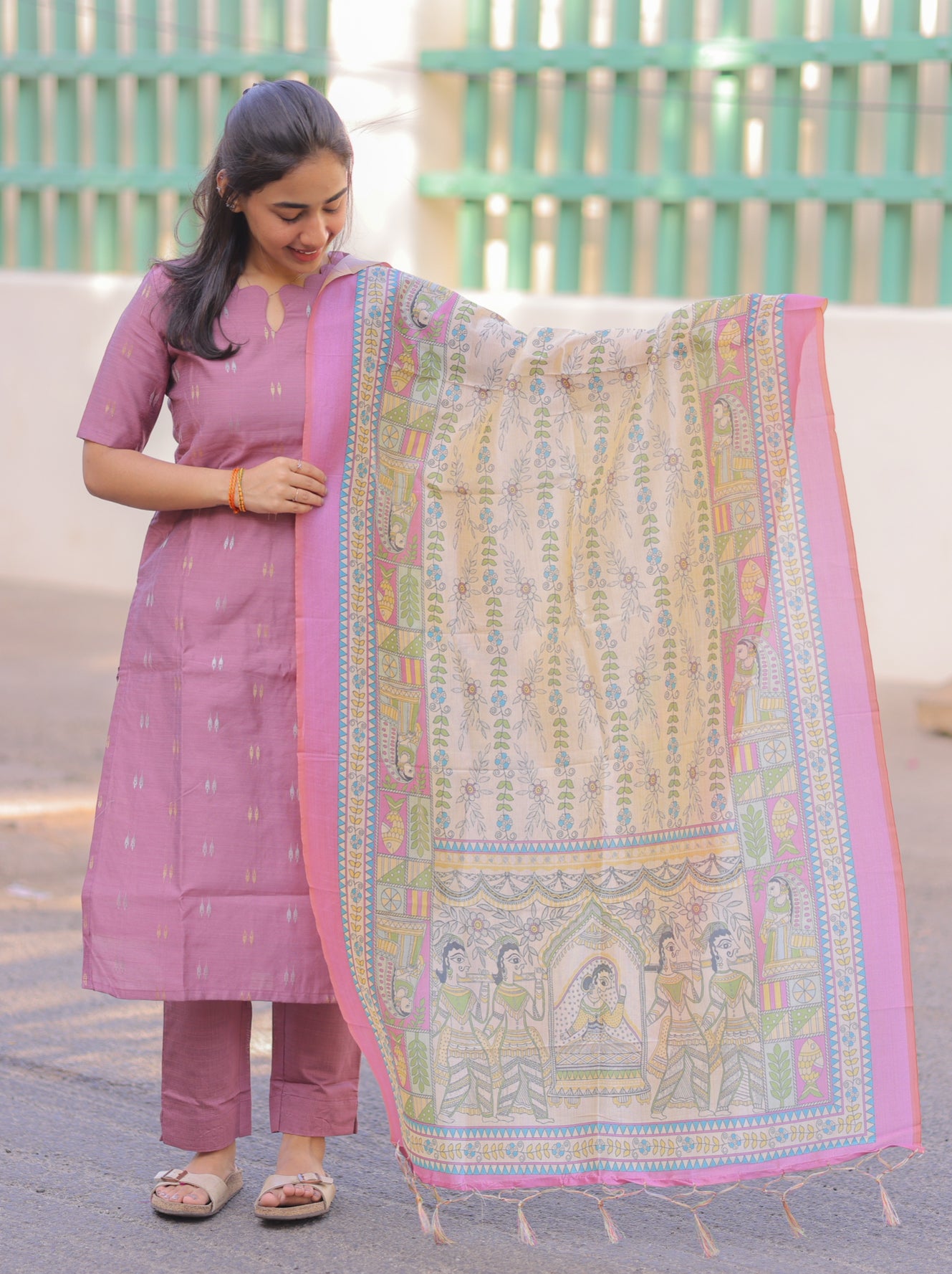 AL 495 Raw silk kurta set with silk dupatta with lining