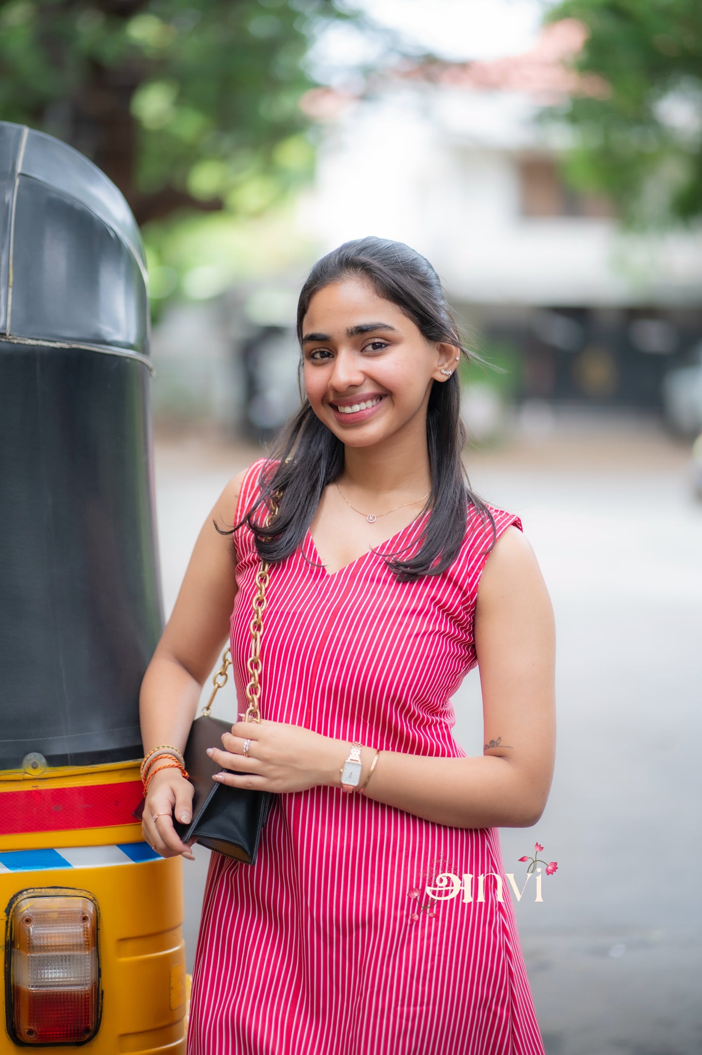 AL 472 Cambric cotton co ords (with lining)
Sleeves provided seperately