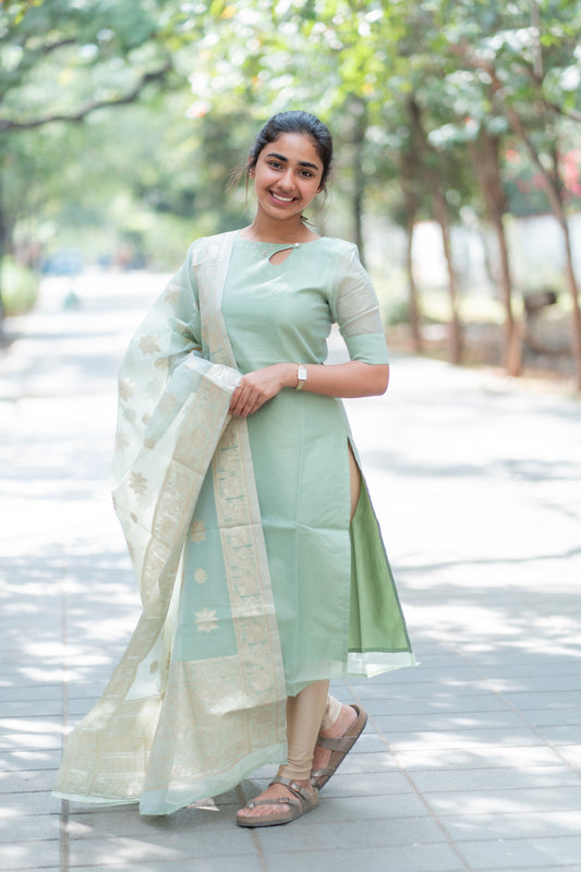 AL 376 Elegant Tissue Kurti with duppatta