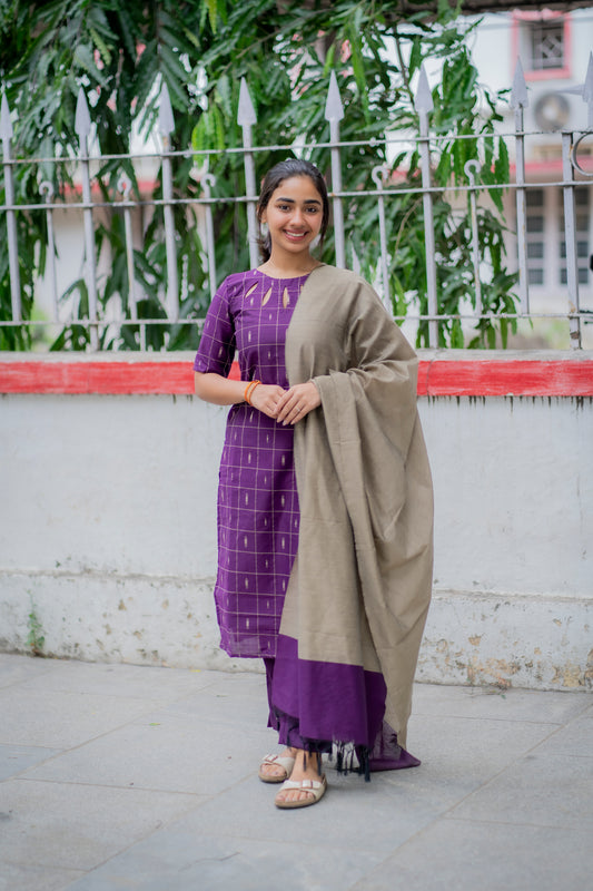 AL 466 Raw silk Kurta set with duppatta