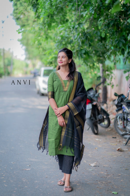 AL 434 Mangalagiri Cotton kurta set with duppatta (with lining)