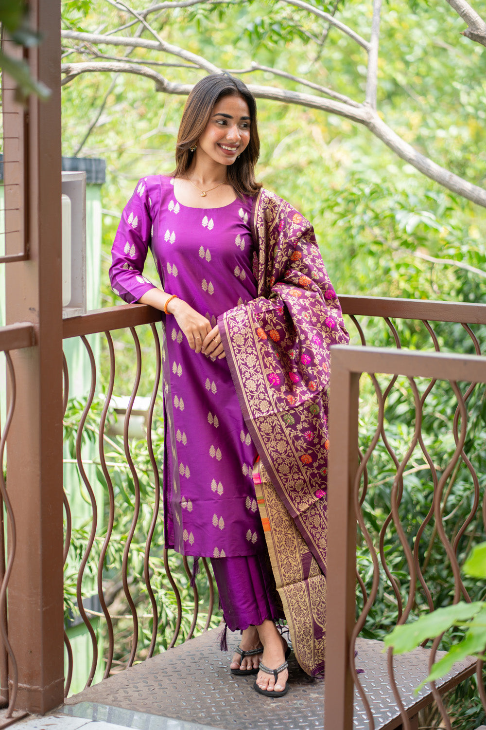 AL 616 Premium Banarasi silk suit set (with lining )