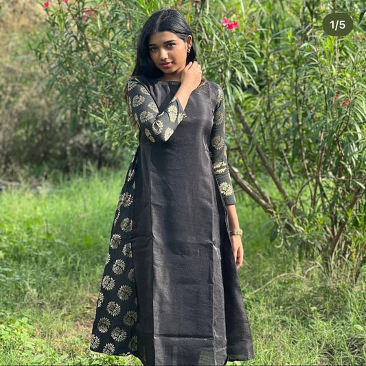 AL 68 Raw silk maxi with lining