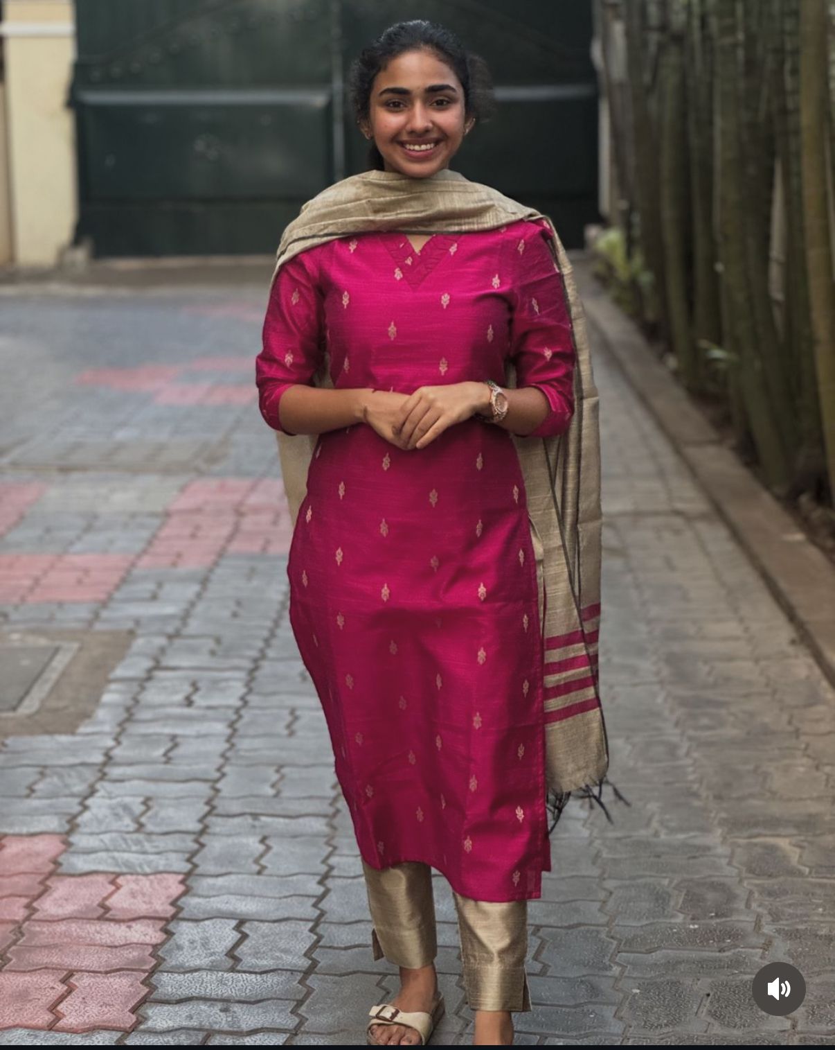 AL 249 Raw silk kurta set with dupatta with lining