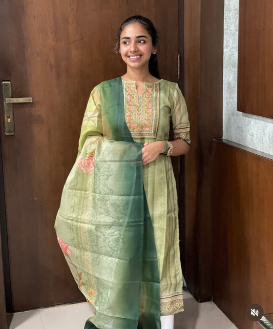 AL 258 Chanderi kurti with dupatta